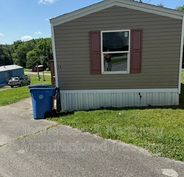1104 Columbia Ave — Photo 1