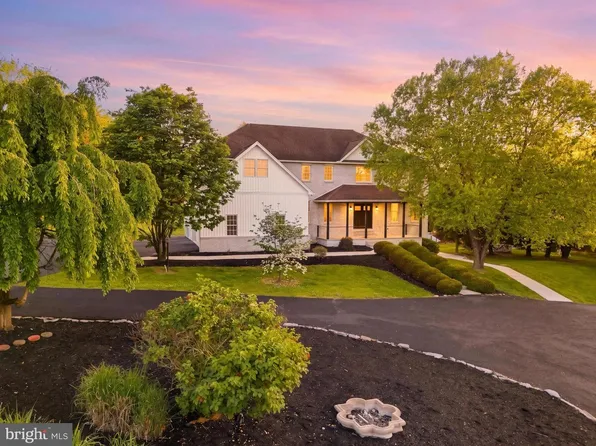 7 Beverly Ct, Carlisle, PA 17015