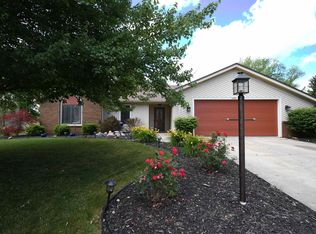 10320 Copper Tree Pl, Fort Wayne, IN 46804