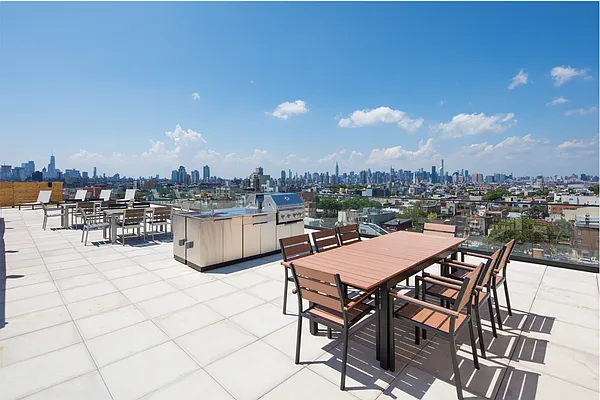 Rented by Monarch Realty Group | media 20