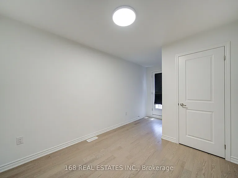 44 Azure Dr — Photo 35