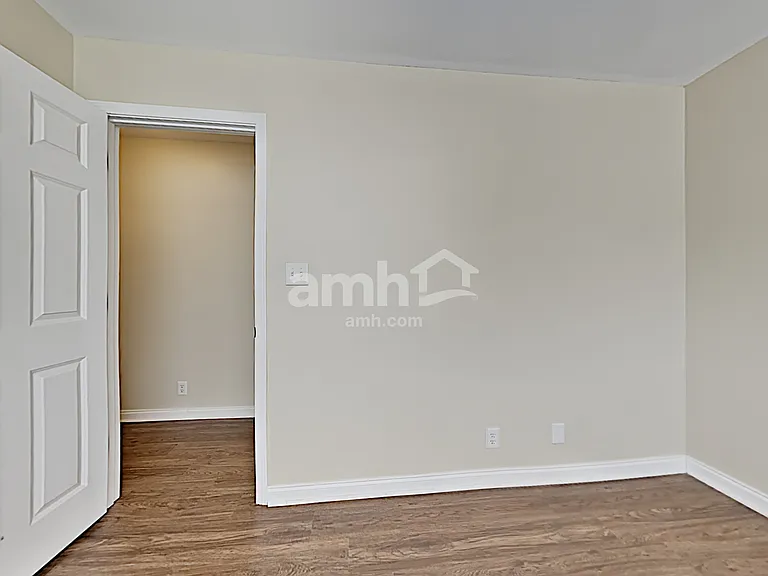 830 Tully Rd — Photo 12