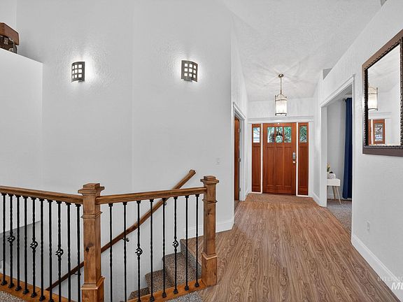 5th image of 2598 E Greenbrook Dr