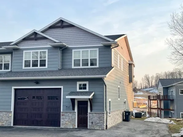 W5715 Summit Woods Ln, Plymouth, WI 53073