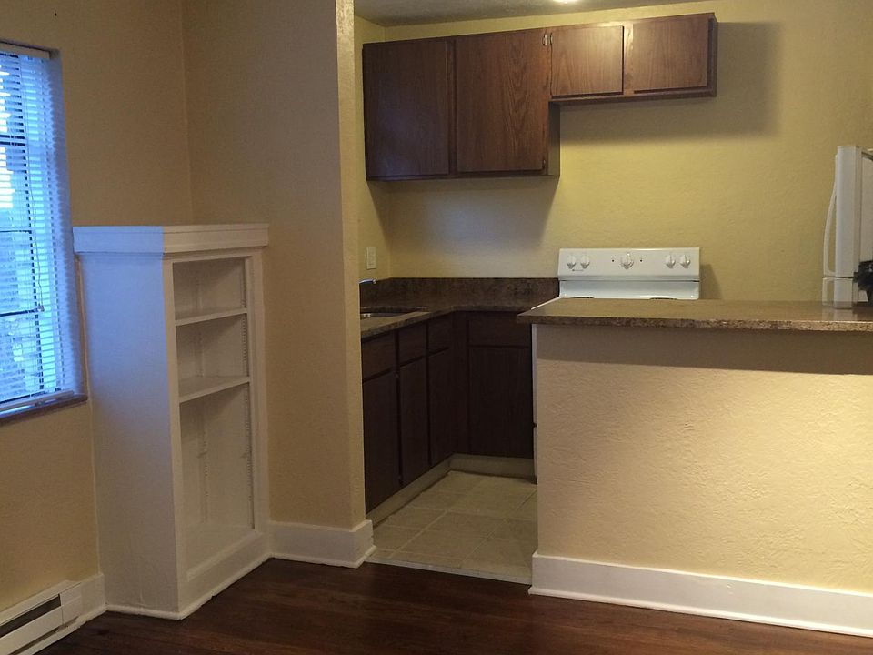 Kitchen & dining room