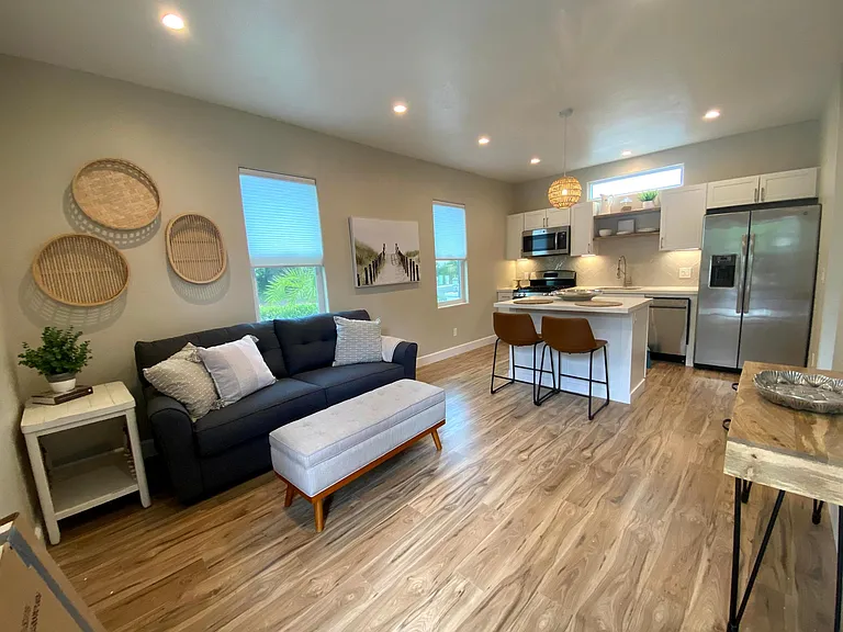 1774 Dove Ln — Photo 3