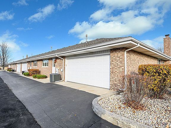 4th image of 17842 Rachel Ln #10
