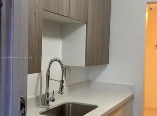 2530 Pierce St APT 106, Hollywood, FL 33020