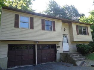66 S Chestnut St, New Paltz, NY 12561
