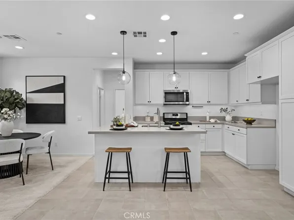 9463 Retreat Pl, Rancho Cucamonga, CA 91730