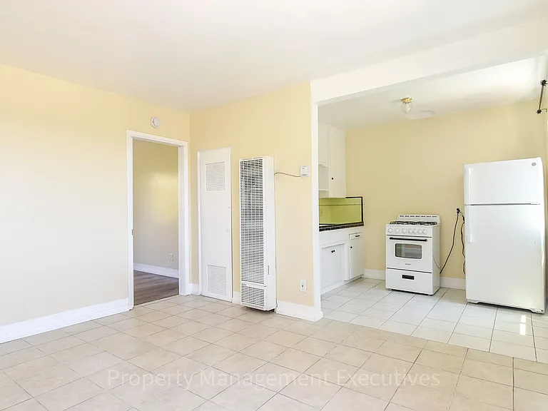 7541 High St — Photo 3