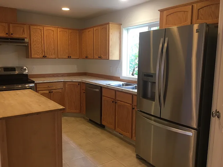 810 NW 18th Ave — Photo 7