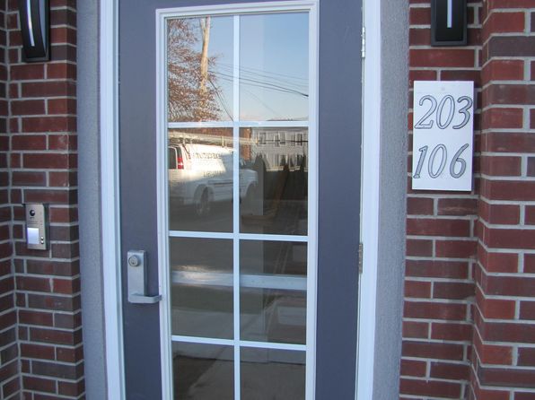 25 Hillside Ave #203