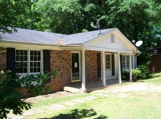 127 Avondale Rd, Greenwood, SC 29649