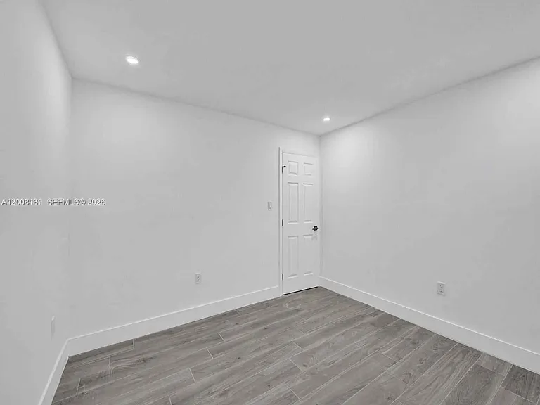 5740 Mayo St — Photo 4