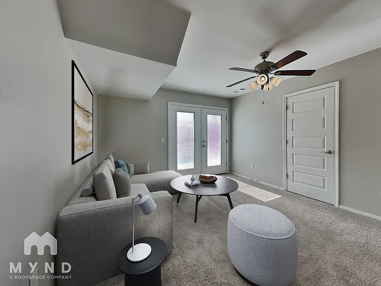 138 E Sycamore St #138 — Photo 12