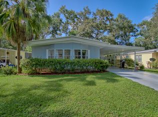 121 Magnolia Dr, Lady Lake, FL 32159