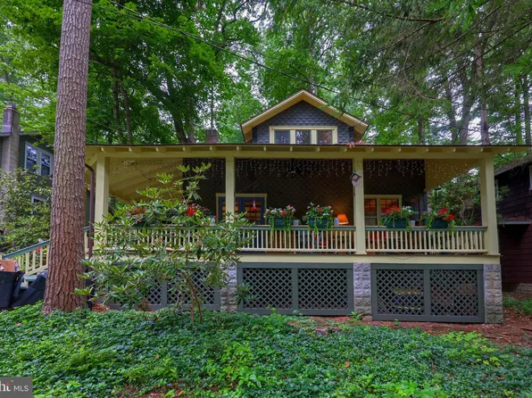 67 Locust Ave, Mount Gretna, PA 17064