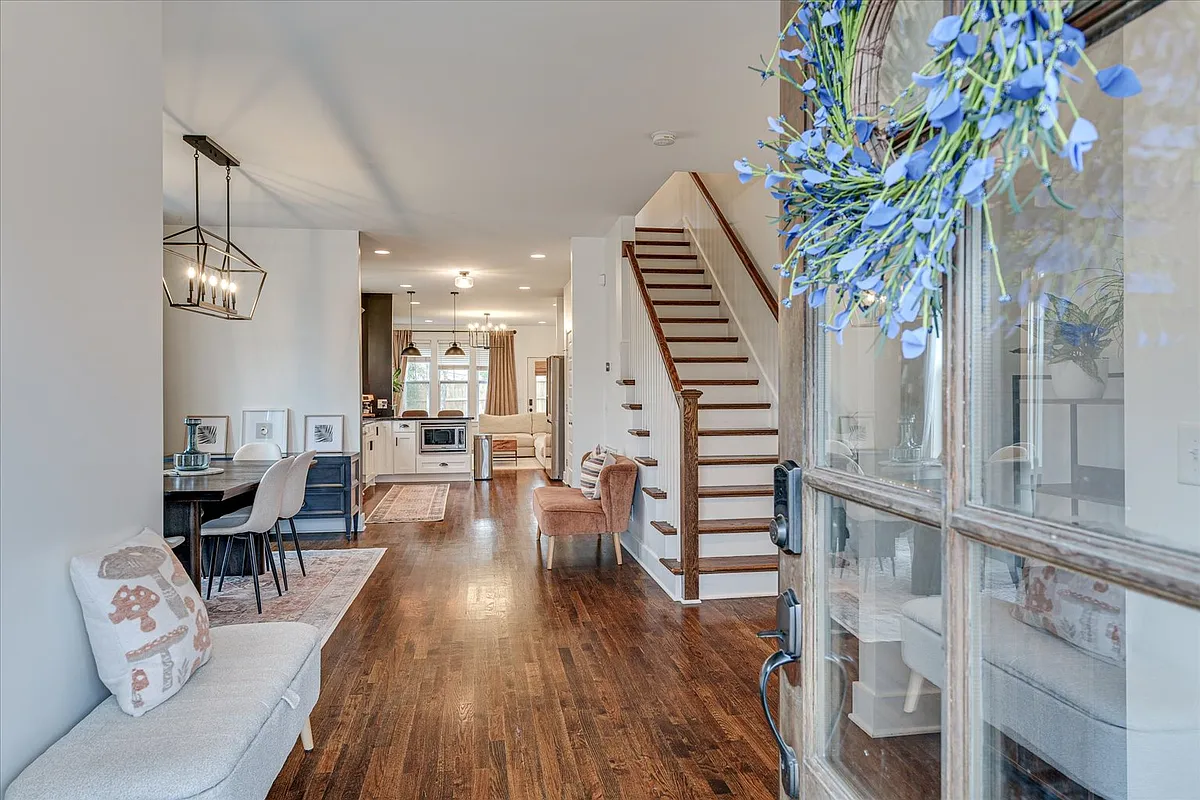 Building Photo - 1124B Leland Ave #B
