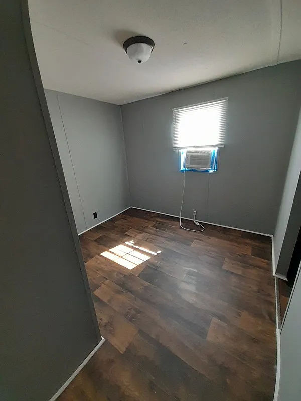 2 bed, 1.0 bath, $850 — Photo 3