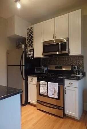 60 Queensberry St #1 — Photo 9