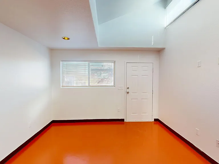Renovated & Loaded 2 Bed Apts in Ridgecrest- Best Nat. Light in ABQ — Photo 5