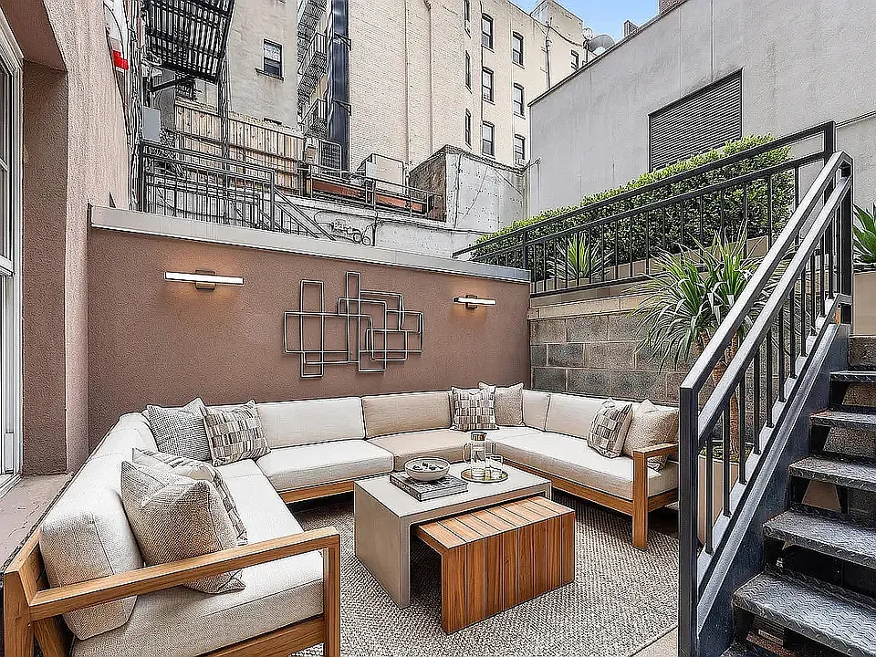 165 Ludlow St #GW