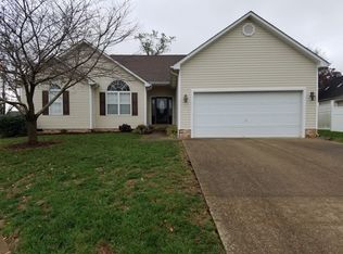 924 Corydalis Ct, Bowling Green, KY 42104