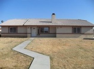15443 Via Estancia St, Hesperia, CA 92345