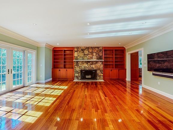 5th image of 25 Myopia Rd