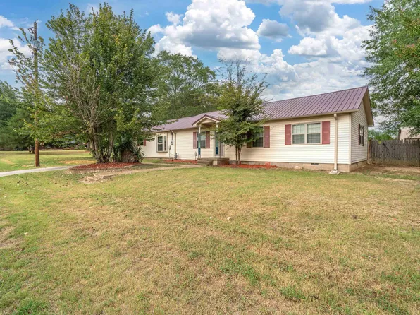 80 Church St, Arkadelphia, AR 71923