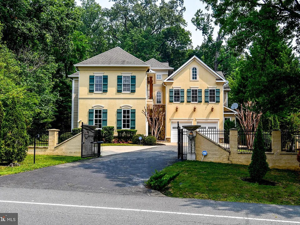 7104 Old Dominion Dr