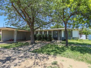 3002 W 13th St, Plainview, TX 79072