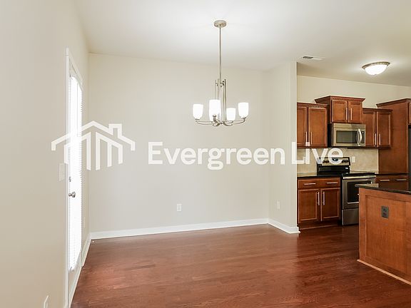 4th image of 714 Petree Farm Ln