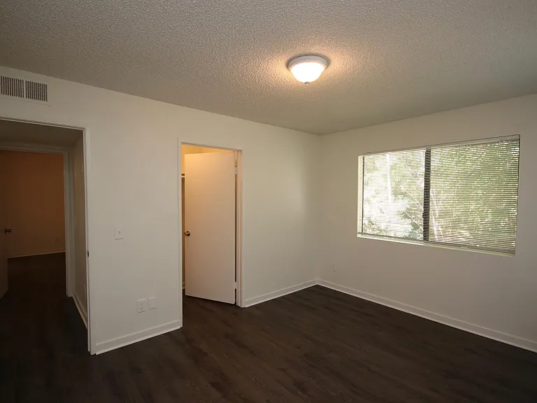 1310 E Acacia Ave #205 — Photo 19