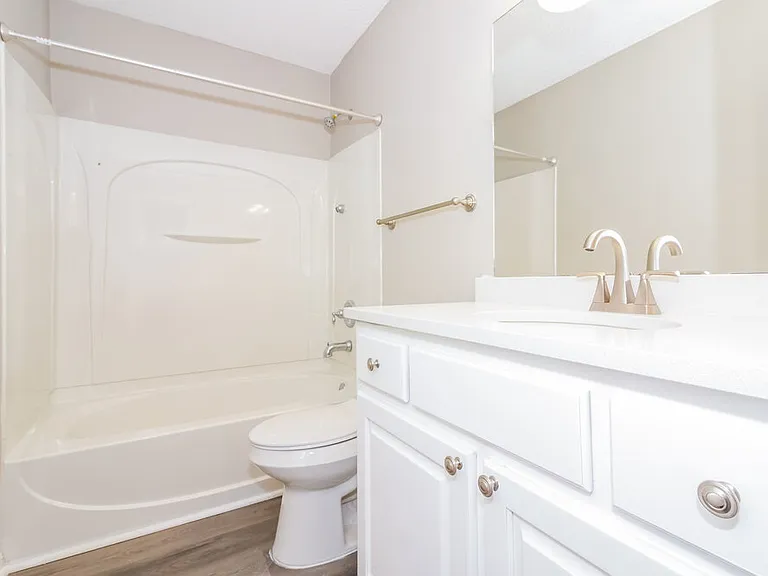 8153 Green Valley Cv — Photo 14