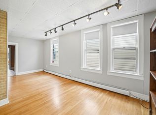 89 W 24th St #3, Bayonne, NJ 07002