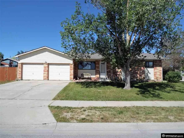 2010 S Beverly St, Casper, WY 82609