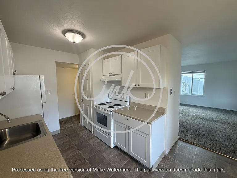 400 S Saliman Rd #127 — Photo 1