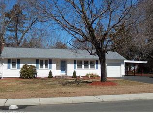 160 Croft Dr, Manchester, CT 06042