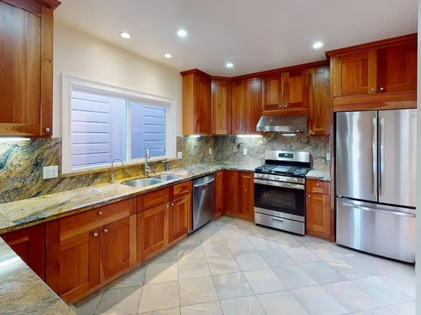 1587 31st Ave, San Francisco, CA 94122