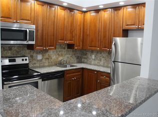 19760 SW 103rd Ct APT 201, Cutler Bay, FL 33157
