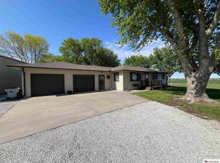 3364 Bluff Rd, Seward, NE 68434