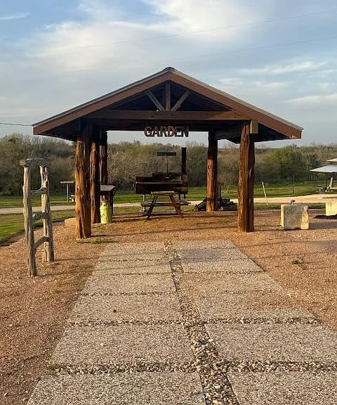 7355 FM 713 — Photo 12