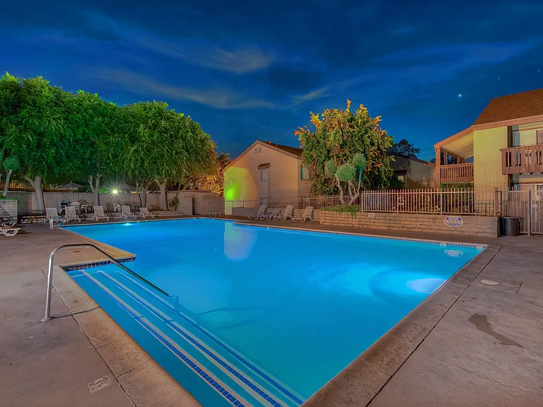 Woodside Village Apartments Pool
