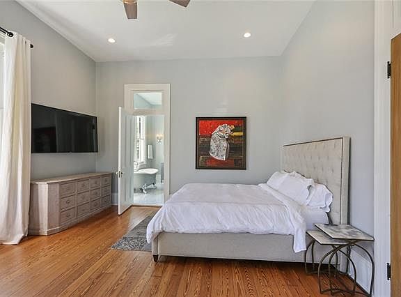 5th image of 1736 Valence St