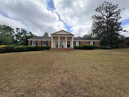 2311 Pinecliff Dr Photo 1