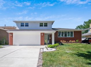 4624 W 106th Pl, Oak Lawn, IL 60453