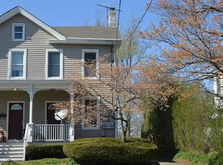 26 Pennsylvania Ave, Flemington, NJ 08822