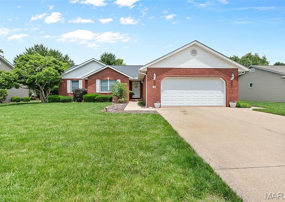 1st image of 15 Quail Dr